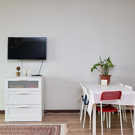 Квартира В Самом Центре Столицы Казахстана Apartment Astana Bagian luar foto