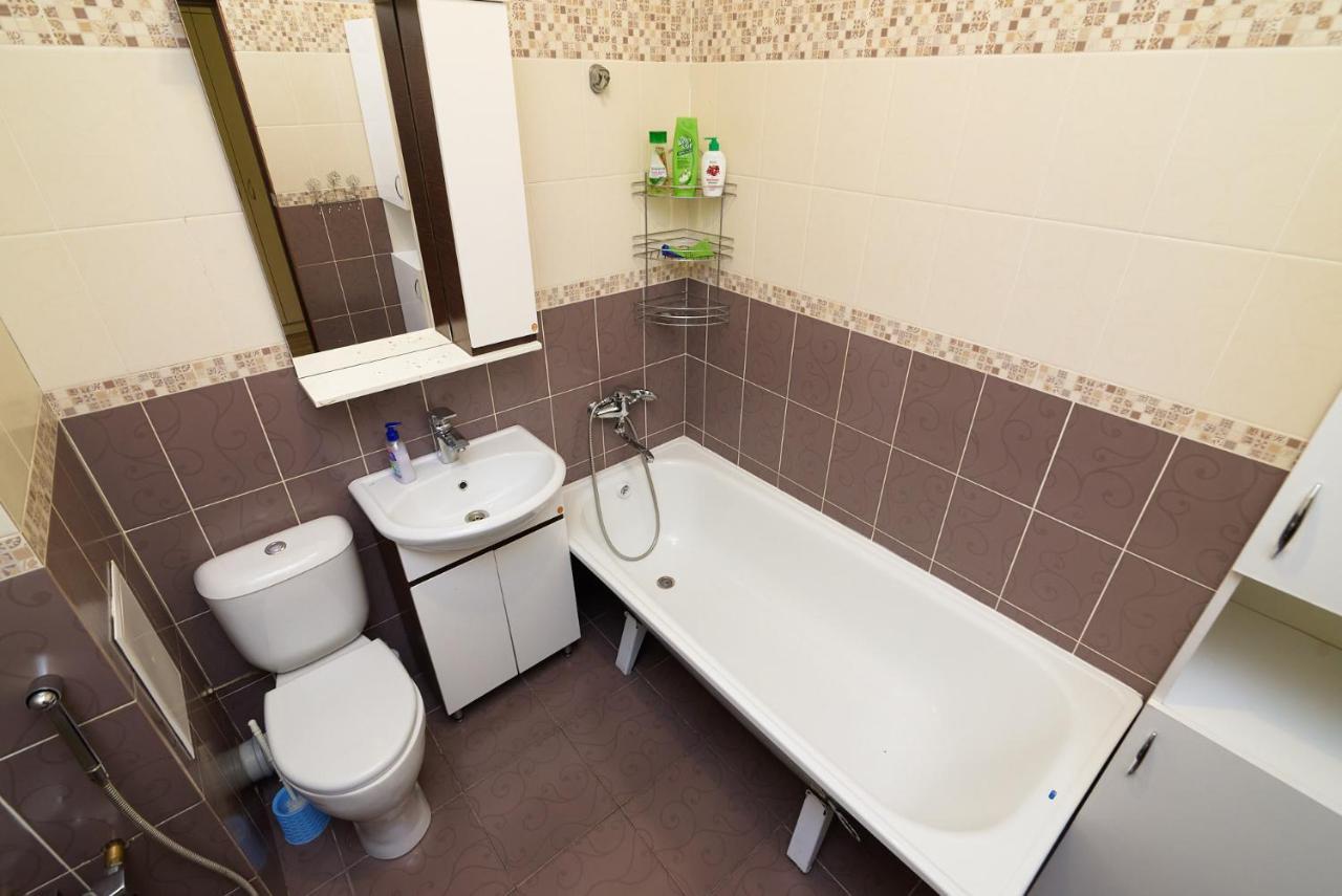 Квартира В Самом Центре Столицы Казахстана Apartment Astana Bagian luar foto